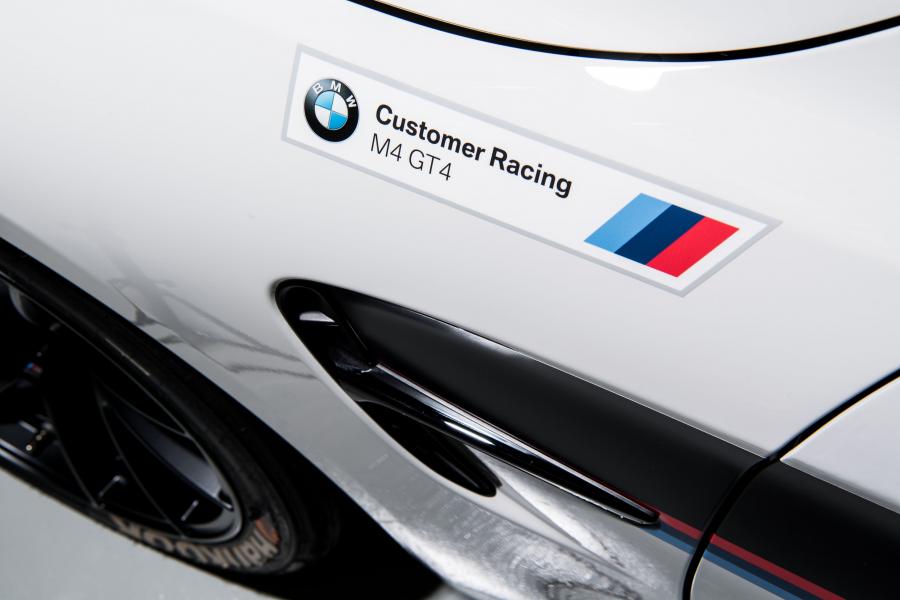 Детали экстерьера BMW M4 GT4 (F82) 2017 года  (NA) (фото 2 из 27)